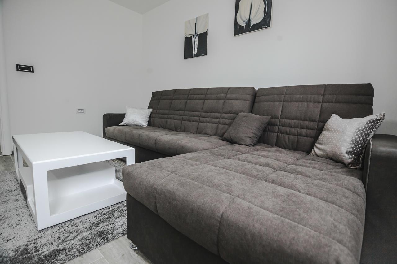 Kristal Apartmani Arandjelovac Exterior photo